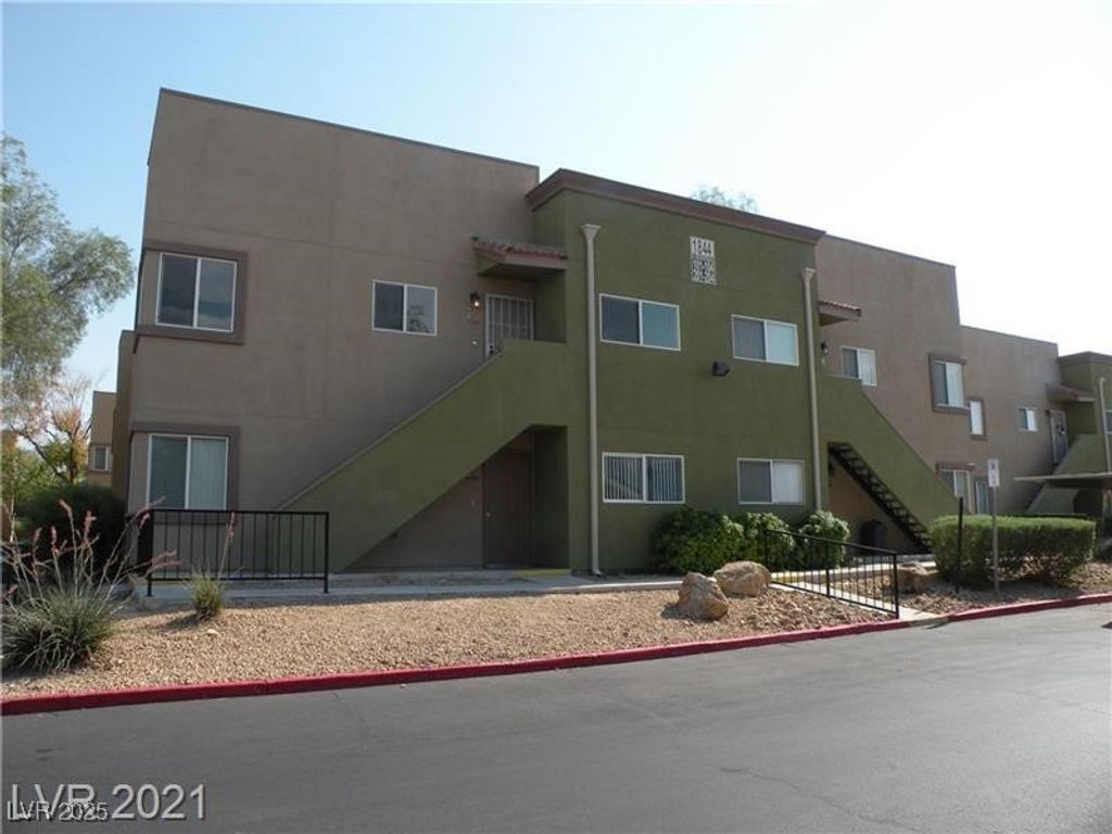 1844 North Decatur Boulevard 103, Las Vegas, NV 89108