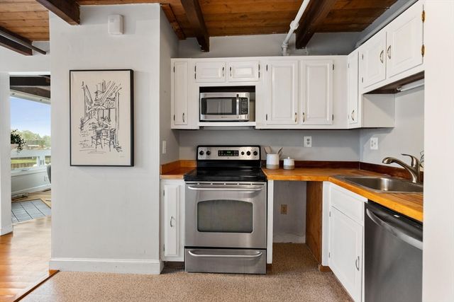 80 Wharf St K3, Salem, MA 01970