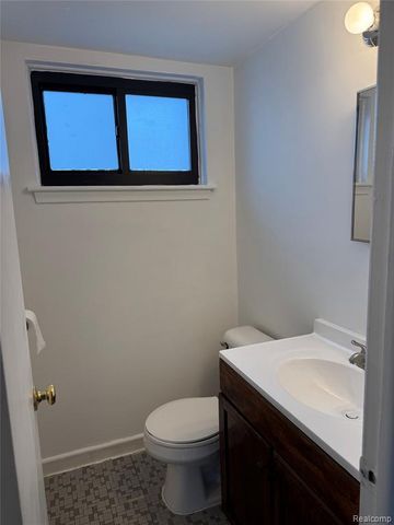 29270 Tessmer, Madison Heights, MI 48071