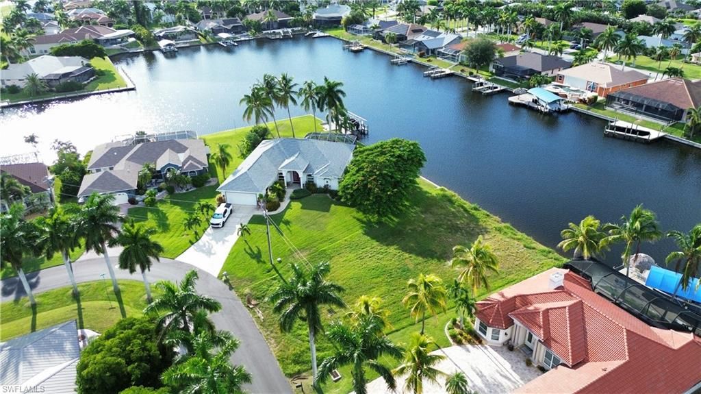 2525 SW 53rd TER, CAPE CORAL, FL 33914 — photo 4