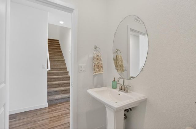 8080 Moongate Way, Roseville, CA 95747