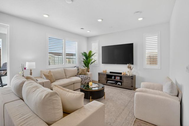 8080 Moongate Way, Roseville, CA 95747