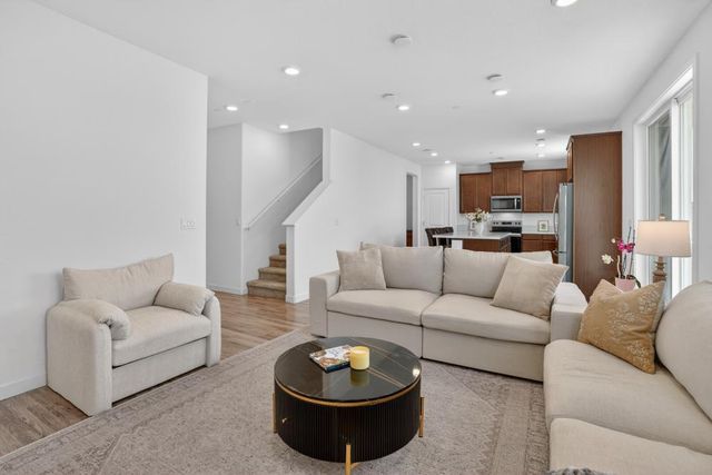 8080 Moongate Way, Roseville, CA 95747