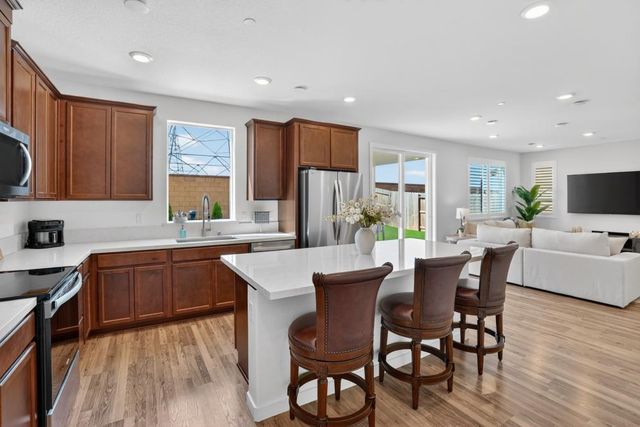 8080 Moongate Way, Roseville, CA 95747