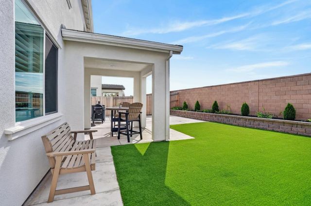 8080 Moongate Way, Roseville, CA 95747