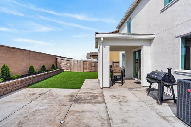 8080 Moongate Way, Roseville, CA 95747