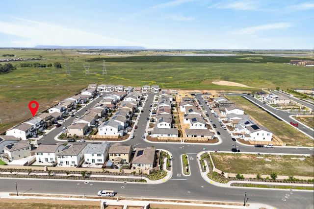 8080 Moongate Way, Roseville, CA 95747