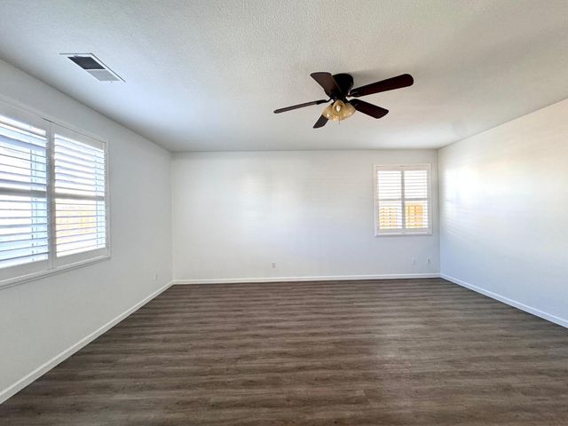 6619 Ponta Do Sol Way, Elk Grove, CA 95757