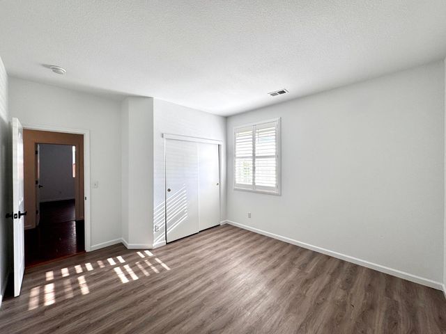 6619 Ponta Do Sol Way, Elk Grove, CA 95757