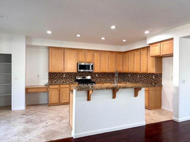 6619 Ponta Do Sol Way, Elk Grove, CA 95757