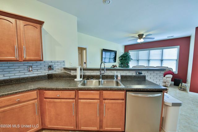 3800 Park Creek Drive, Southaven, MS 38672