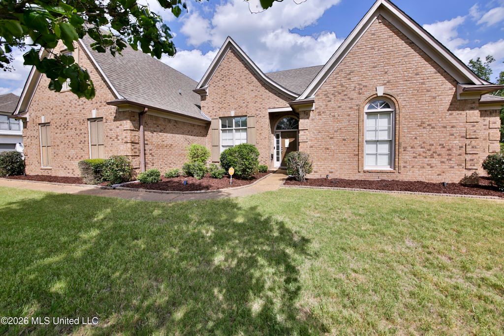 3800 Park Creek Drive, Southaven, MS 38672