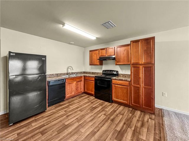 18303 Gibraltar LN, Lehigh Acres, FL 33936
