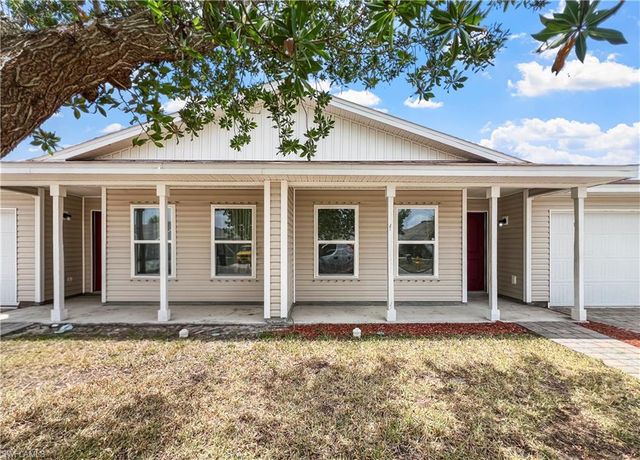 18303 Gibraltar LN, Lehigh Acres, FL 33936