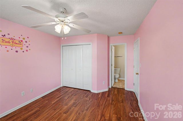 10439 Green Hedge Avenue, Charlotte, NC 28269