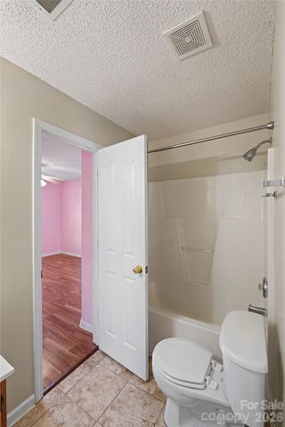 10439 Green Hedge Avenue, Charlotte, NC 28269