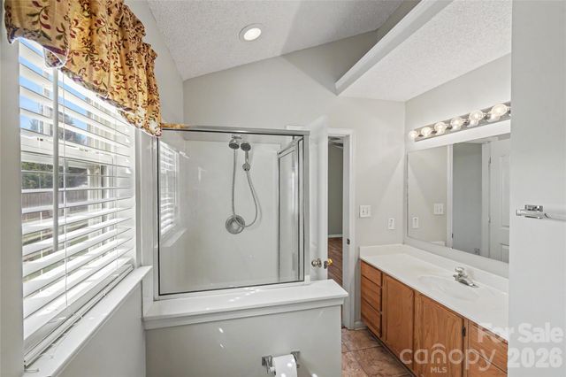 10439 Green Hedge Avenue, Charlotte, NC 28269