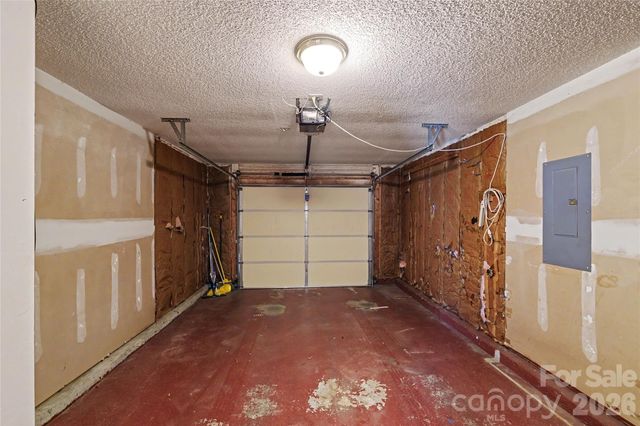 10439 Green Hedge Avenue, Charlotte, NC 28269