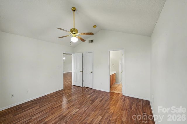 10439 Green Hedge Avenue, Charlotte, NC 28269