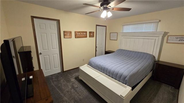 612 N Cedar Street, Cameron, MO 64429
