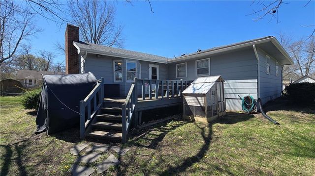 612 N Cedar Street, Cameron, MO 64429