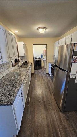 612 N Cedar Street, Cameron, MO 64429