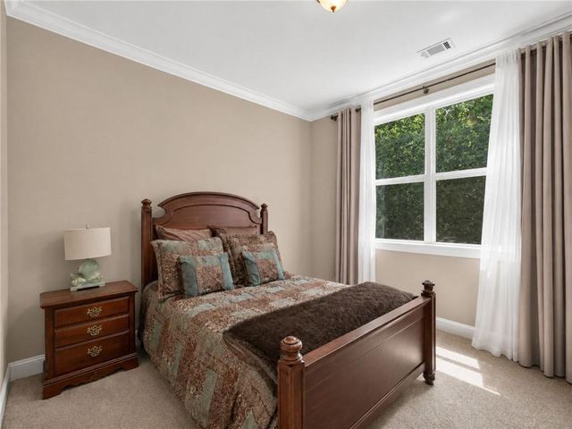 2726 Avington Lane SE, Smyrna, GA 30080