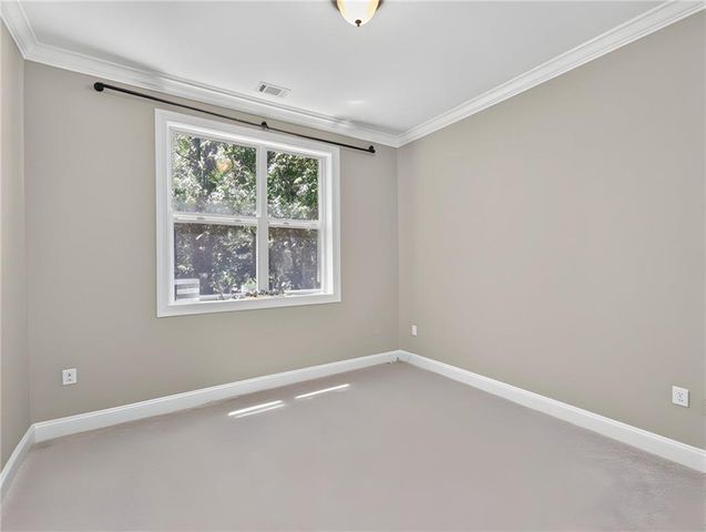 2726 Avington Lane SE, Smyrna, GA 30080
