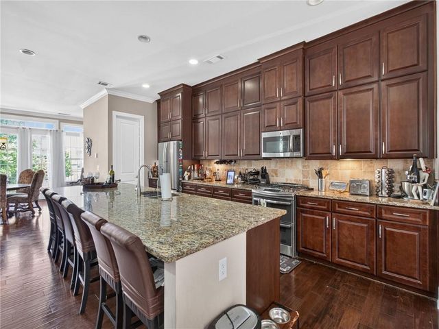 2726 Avington Lane SE, Smyrna, GA 30080