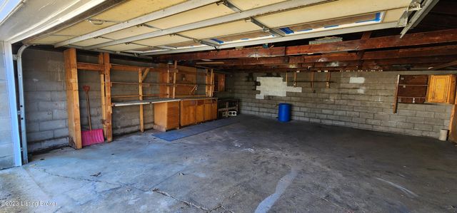 13331 Horncastle Way, Louisville, KY 40272