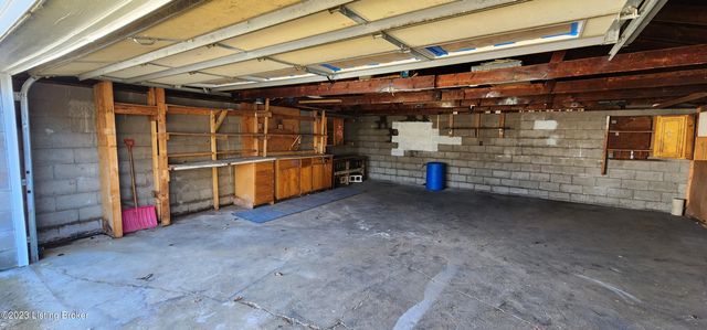 13331 Horncastle Way, Louisville, KY 40272