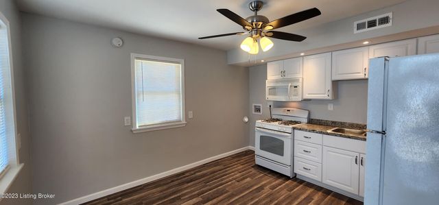 13331 Horncastle Way, Louisville, KY 40272