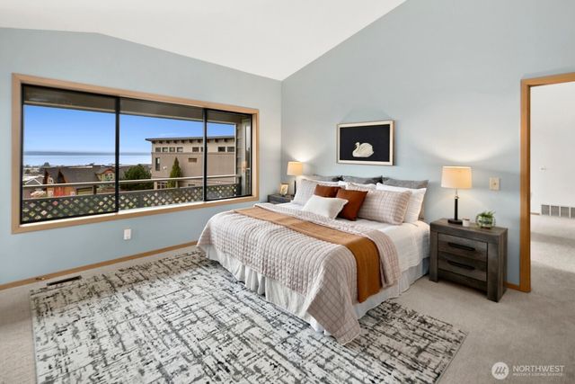 556 Holly Drive, Edmonds, WA 98020