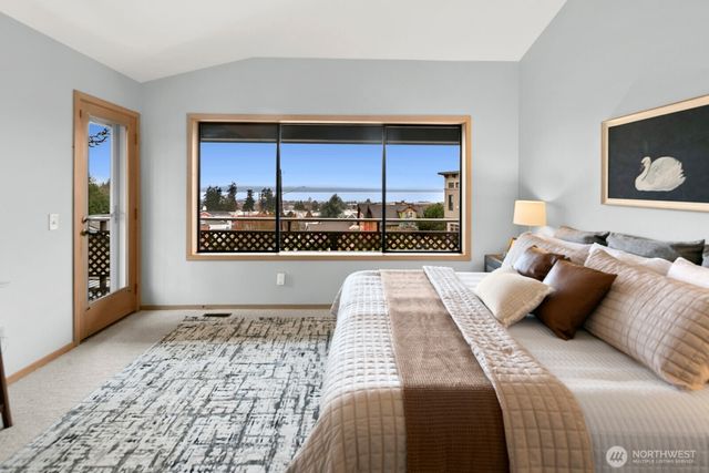 556 Holly Drive, Edmonds, WA 98020