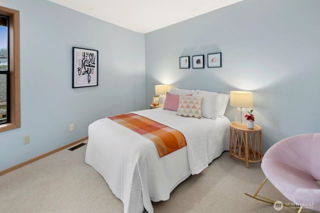 556 Holly Drive, Edmonds, WA 98020