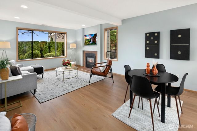 556 Holly Drive, Edmonds, WA 98020