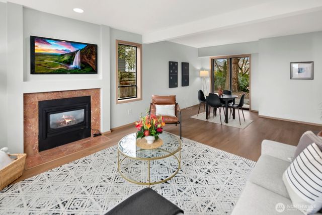 556 Holly Drive, Edmonds, WA 98020