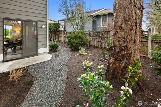 556 Holly Drive, Edmonds, WA 98020