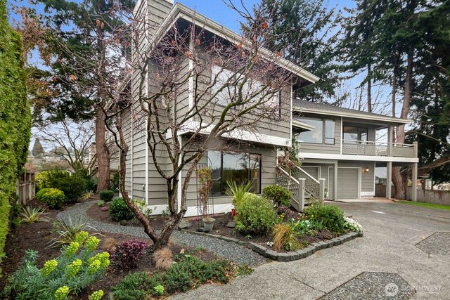 556 Holly Drive, Edmonds, WA 98020
