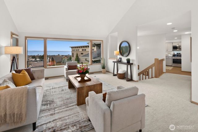 556 Holly Drive, Edmonds, WA 98020