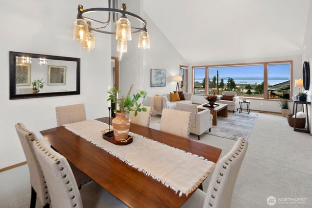 556 Holly Drive, Edmonds, WA 98020