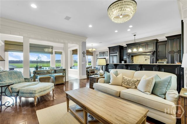 73 Hutchins Lane, Savannah, GA 31410