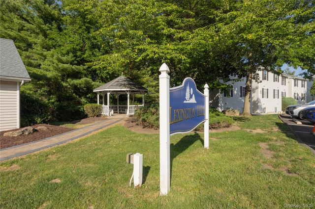 27 Lexington Hill 8, Harriman, NY 10926