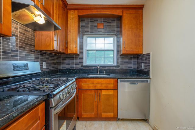 27 Lexington Hill 8, Harriman, NY 10926
