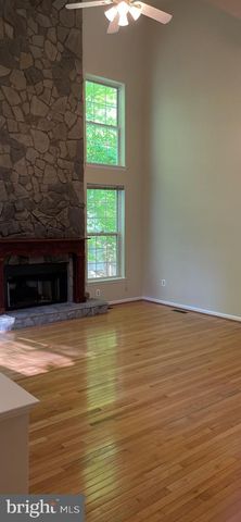 15518 TODDSBURY LN, Manassas, VA 20112
