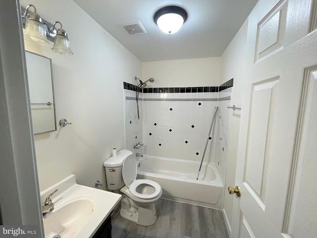 15518 TODDSBURY LN, Manassas, VA 20112