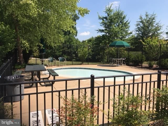 15518 TODDSBURY LN, Manassas, VA 20112