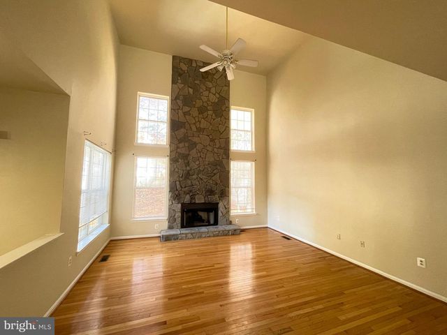 15518 TODDSBURY LN, Manassas, VA 20112