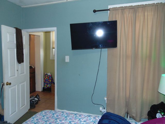 69 West Liberty Street, Waterbury, CT 06706