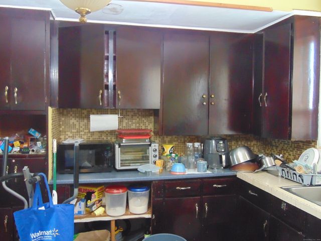 69 West Liberty Street, Waterbury, CT 06706